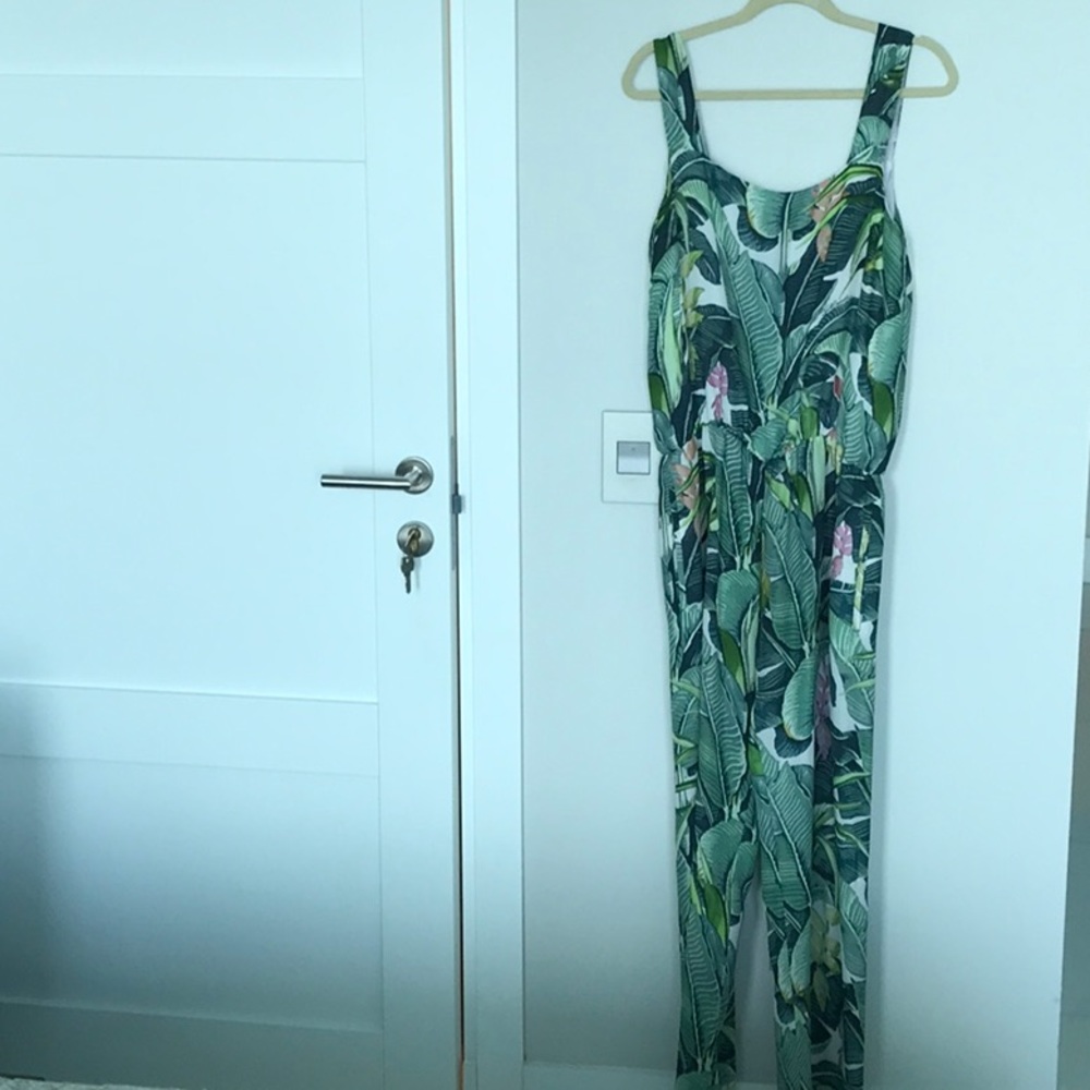 Just Cavalli silk tropical jumpsuit, IT 44 , excellent condition, side pockets